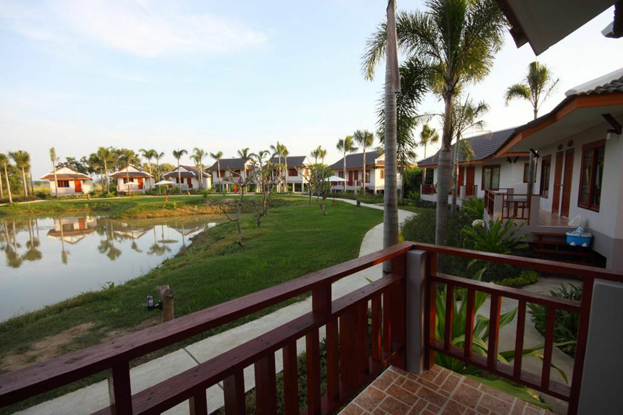 Resort Railumpoo Nakhon Sawan Bagian luar foto