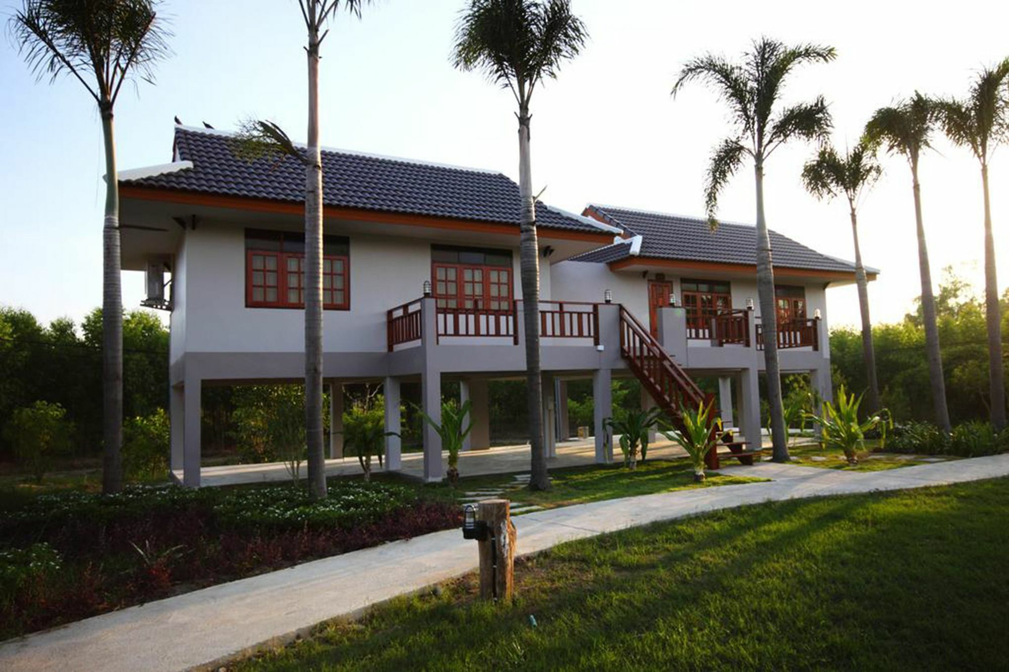 Resort Railumpoo Nakhon Sawan Bagian luar foto